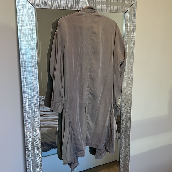 Zara woman’s jacket - Picture 2 of 2